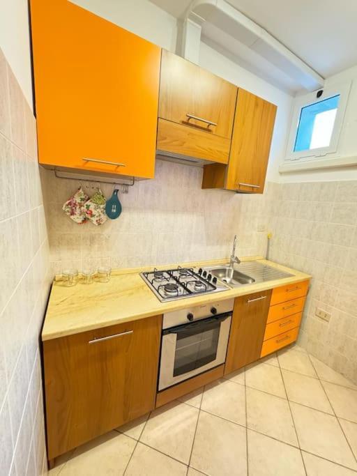 Il Nido Di Silvia A Due Passi Dal Teatro Rossini Apartment Pesaro Exterior foto